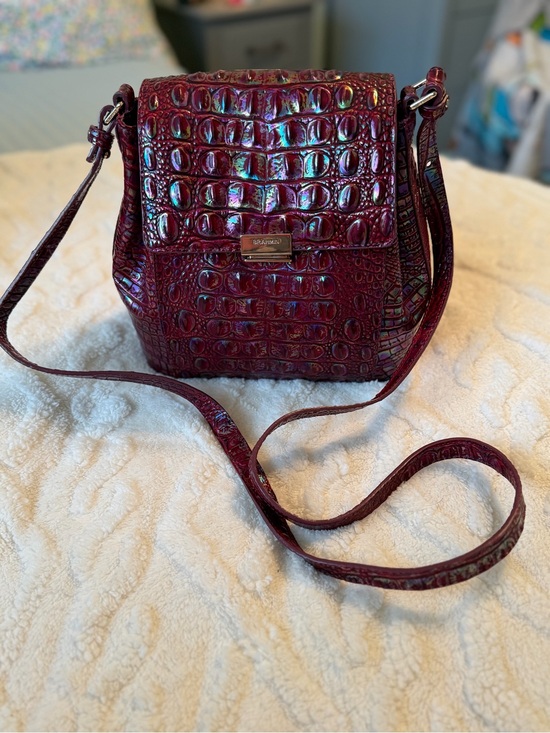 Handbags - Iridescent Burgundy Crossbody Bag